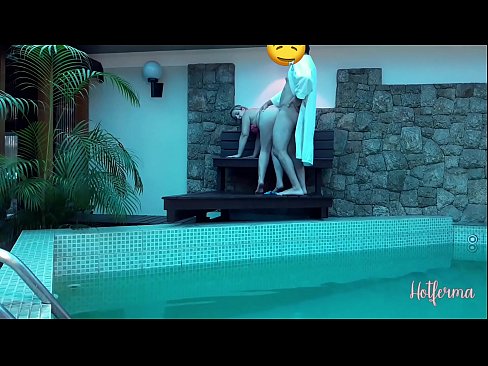 ❤️ Chefe convida criada para a piscina, mas não conseguiu resistir a um Sexo superior em porno pt.qizpornolar.ru ❌❤